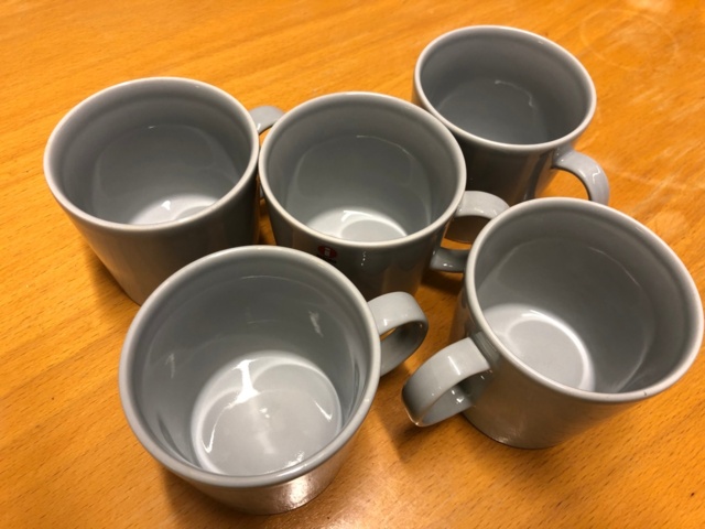 958717-7 Iittala ja Arabia astioita - Ei pohjahintaa