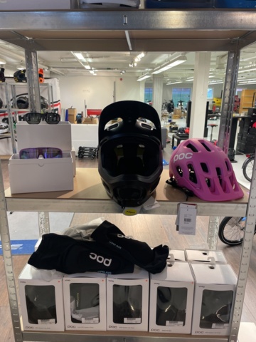 934706-4 Poc shop assortment