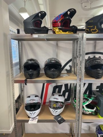 934710-2 Moped helmets