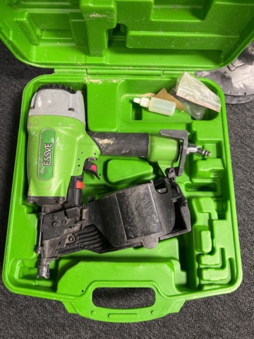 921398-15 Collection of power tools - Grinders, nail guns, welding etc