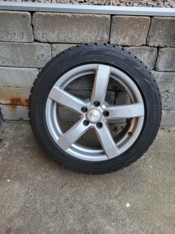 939382-1 4 Blizzak winter/summer tires on Tomason aluminum rims