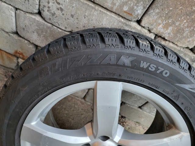 939382-10 4 Blizzak winter/summer tires on Tomason aluminum rims