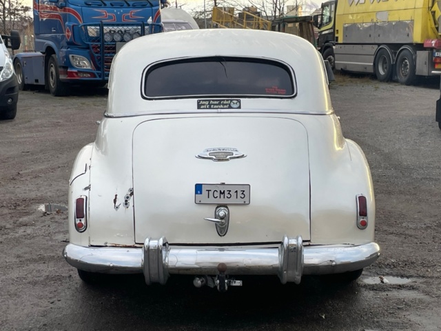764707-5 Oldsmobile Dynamic 66 4-door Sedan 3.9 - 1948