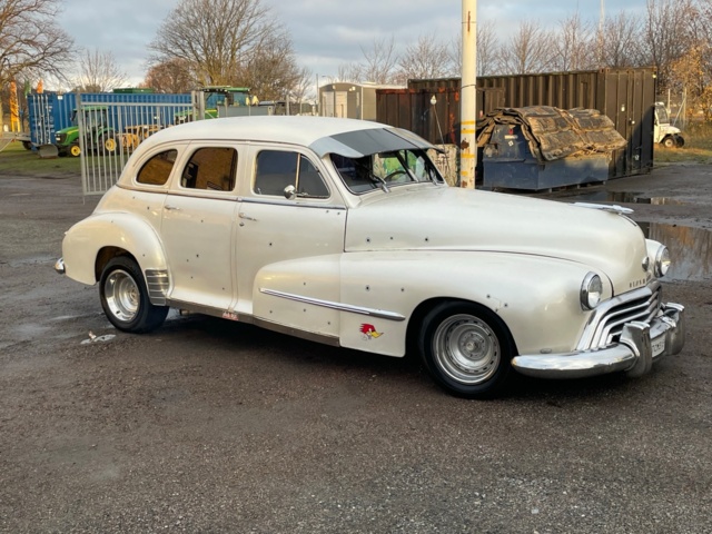 764707-8 Oldsmobile Dynamic 66 4-door Sedan 3.9 - 1948
