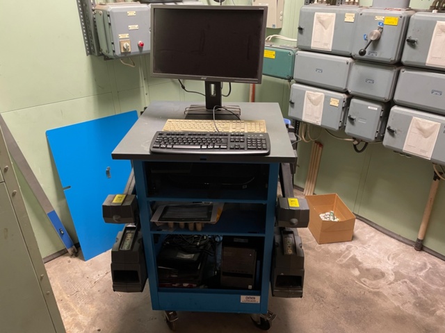 969558-5 Wheel adjuster Beissbarth ML 1800-8- complete with slide plates and lock