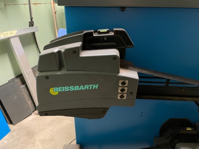 969558-12 Wheel adjuster Beissbarth ML 1800-8- complete with slide plates and lock