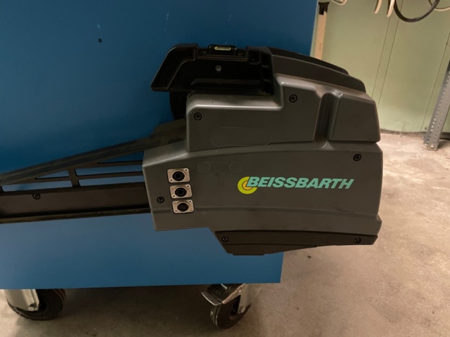 969558-13 Wheel adjuster Beissbarth ML 1800-8- complete with slide plates and lock