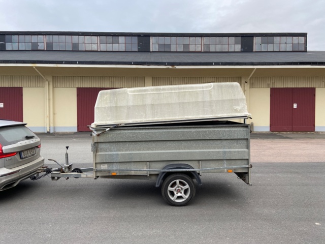 912654-7 Thule trailer with cover, LV1000 -2007