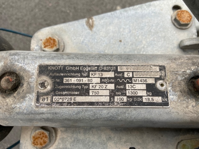 912654-12 Thule trailer with cover, LV1000 -2007