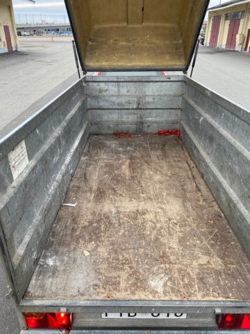 912654-23 Thule trailer with cover, LV1000 -2007