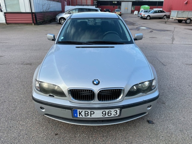 970087-15 BMW 316i - 2000