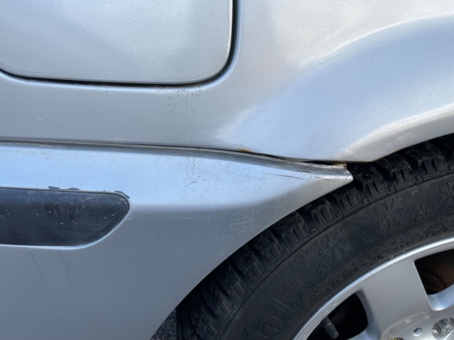 970087-20 BMW 316i - 2000