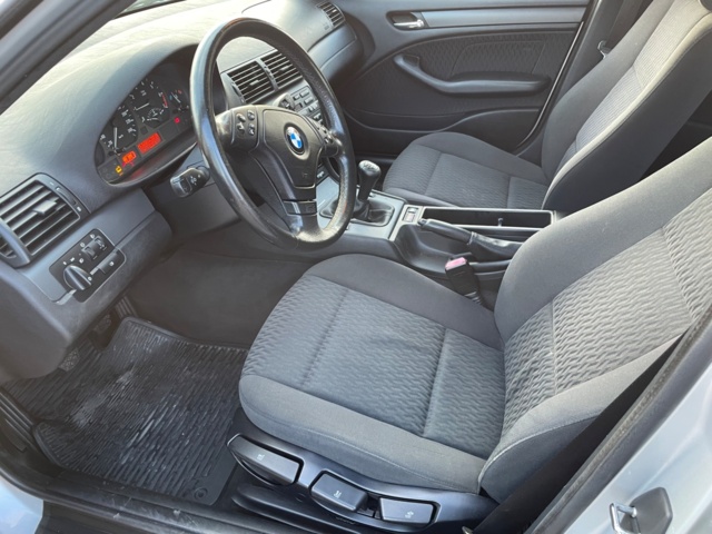 970087-34 BMW 316i - 2000