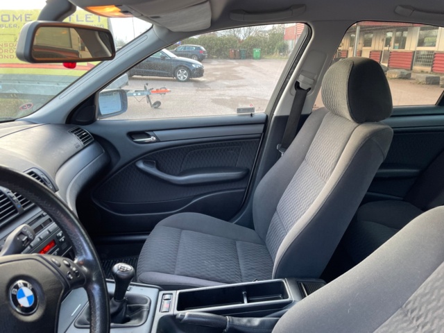 970087-35 BMW 316i - 2000