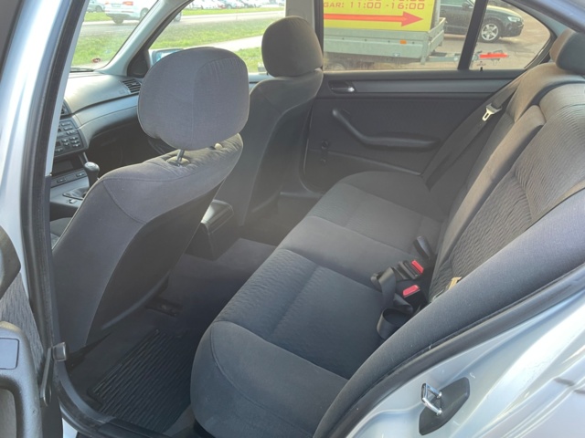 970087-40 BMW 316i - 2000