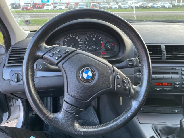 970087-45 BMW 316i - 2000
