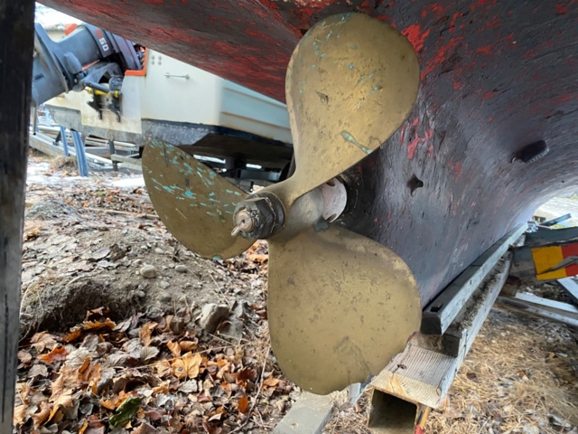 970573-11 Motorboat Fortuna 27, rope object