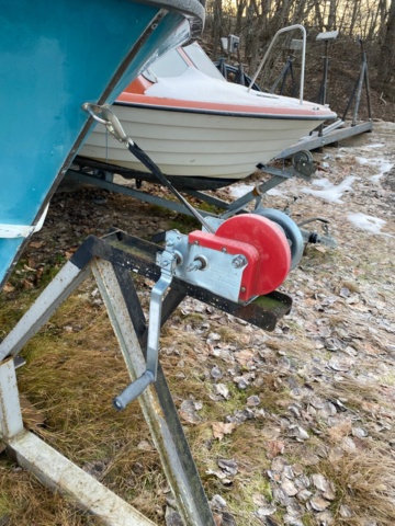 970573-15 Motorboat Fortuna 27, rope object