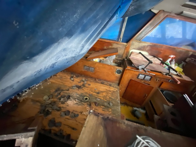 970573-22 Motorboat Fortuna 27, rope object