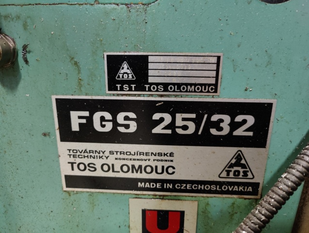 970463-9 Milling machine TOS FGS 25/32