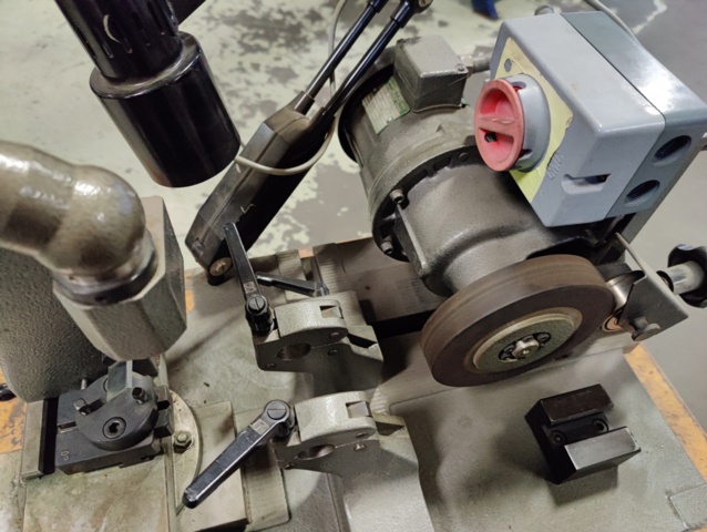 970467-7 Grinding machine Simonet VS37