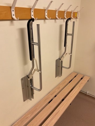 961112-5 2 pairs of Handicap supports