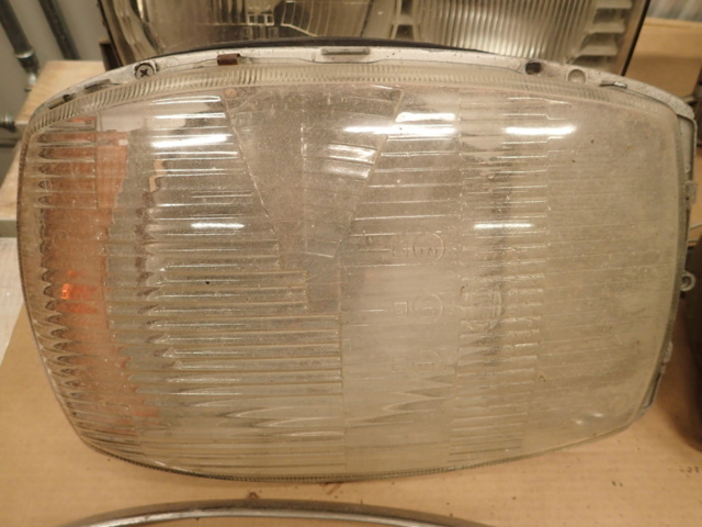 862105-8 Used car parts Mercedes-Benz, Volvo, etc.