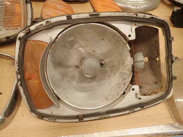 862105-11 Used car parts Mercedes-Benz, Volvo, etc.