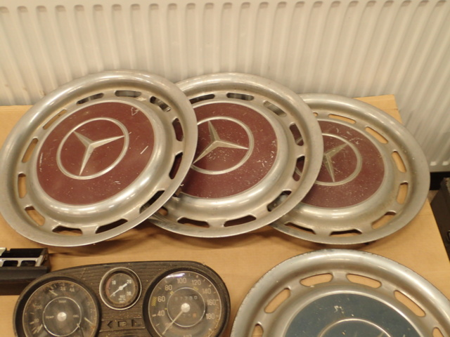 862105-17 Used car parts Mercedes-Benz, Volvo, etc.