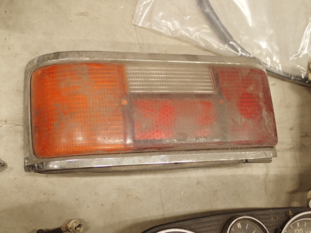 862105-32 Used car parts Mercedes-Benz, Volvo, etc.
