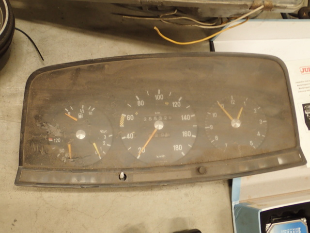 862105-37 Used car parts Mercedes-Benz, Volvo, etc.