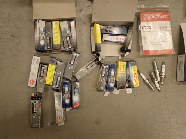 862105-40 Used car parts Mercedes-Benz, Volvo, etc.