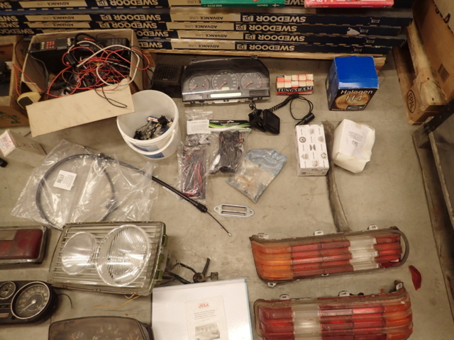 862105-51 Used car parts Mercedes-Benz, Volvo, etc.