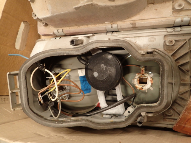 862105-5 Used car parts Mercedes-Benz, Volvo, etc.