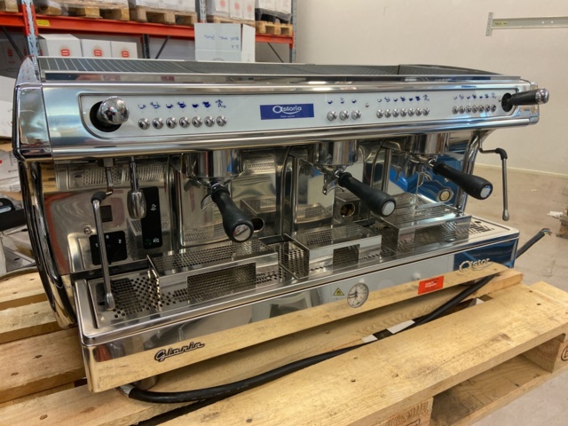 971188-1 Espresso machine Astoria Gloria 3-groups -2015