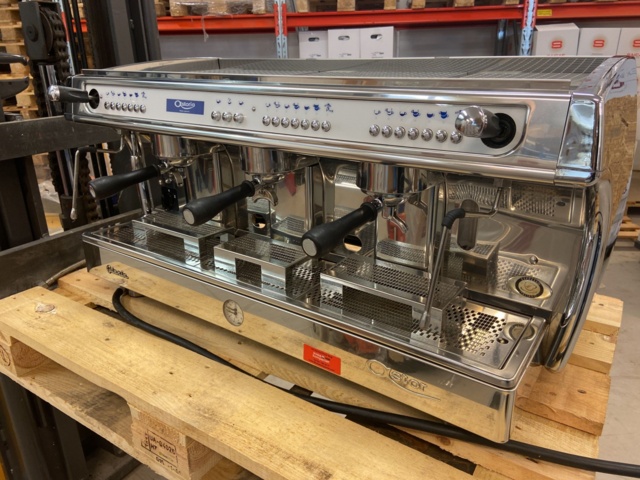 971188-2 Espresso machine Astoria Gloria 3-groups -2015