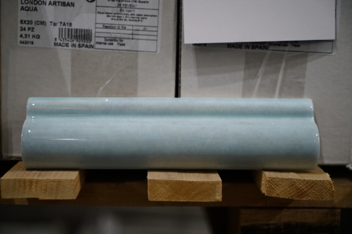 954100-2 32 cartons of tile borders artisan aqua