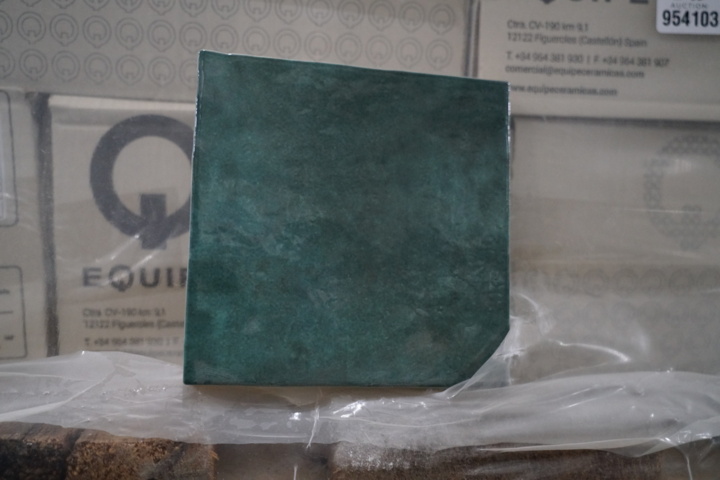 954103-1 60 cartons of tile artisan moss green 13.2x13.2cm