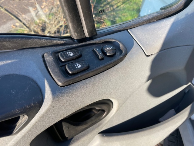 970086-32 Iveco Daily 35C18 Chassis Cab 3.0 HPT - 2008