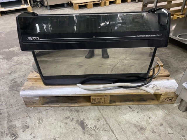 423072-4 Faema Espresso machine 3-group, Ambassador E91