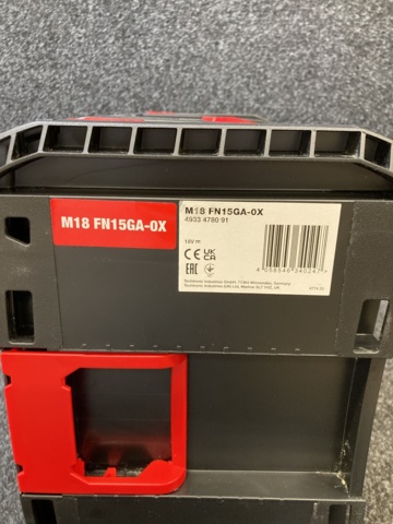 971848-3 Dyckertpistol Milwaukee M18 FN 15GA-0X (utan batteri och laddare)