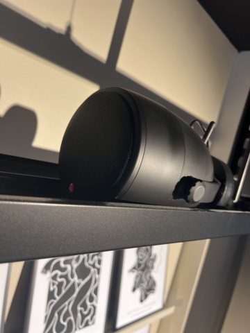 964327-3 Wireless Speaker System Loud