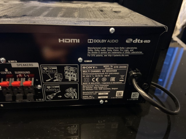 946534-5 Receiver, subwoofer and 4 speakers