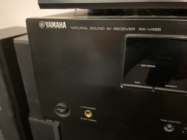 946526-4 Receiver, subwoofer, blu-ray, and 4 speakers