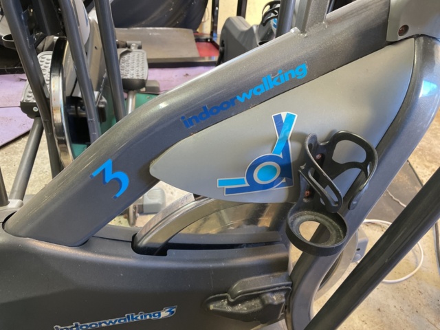 972756-3 Crosstrainer indoor walking 3, 3 pieces (repair item)