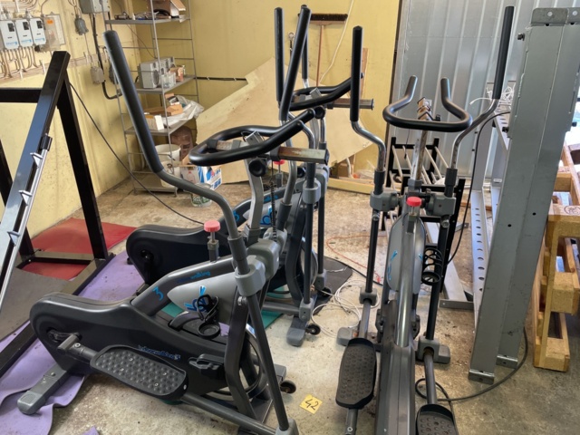 972756-5 Crosstrainer indoor walking 3, 3 pieces (repair item)