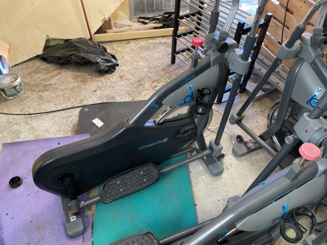 972756-7 Crosstrainer indoor walking 3, 3 pieces (repair item)