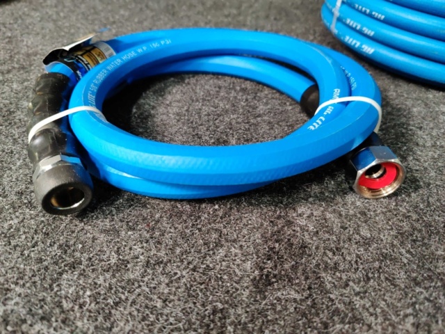 972529-6 Hose to hose reel