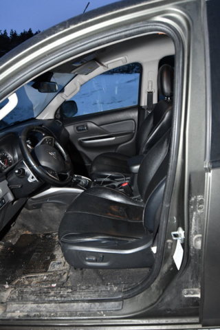 972894-14 Mitsubishi L200 Double Cab 2.4 IC/TC DI-D 4WD - 2016