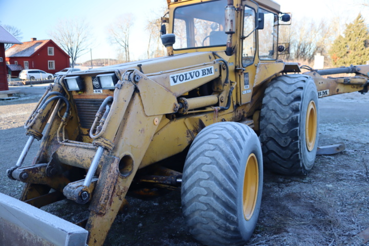 973112-14 Backhoe loader Volvo BM GM 616